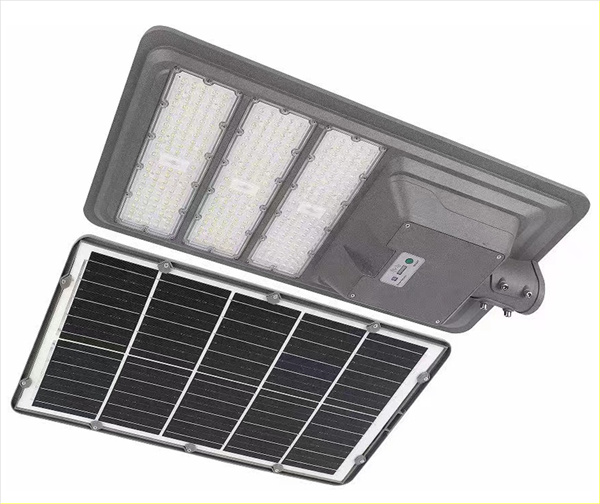 Solar integrated street lamp 